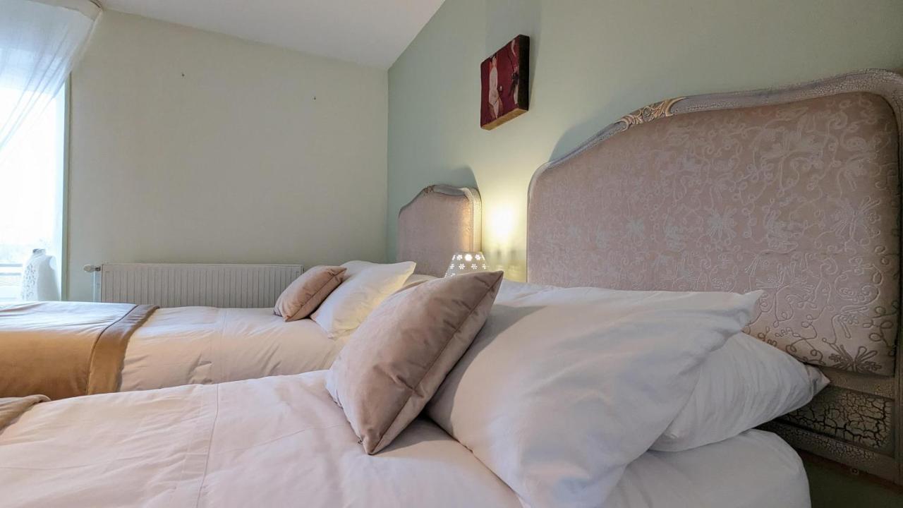 Chambres D'Hotes Cascarot Lechatelet Exterior photo