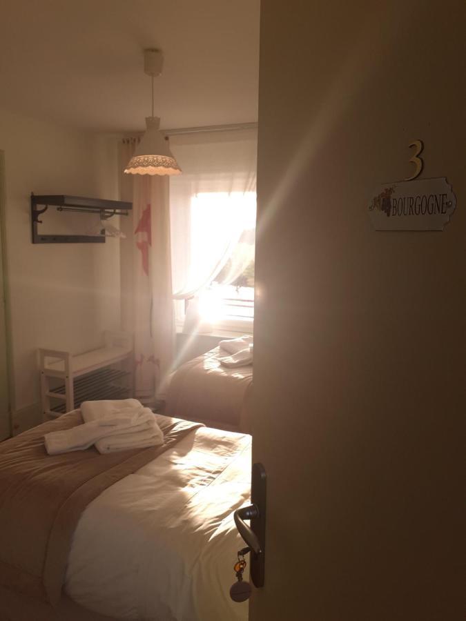 Chambres D'Hotes Cascarot Lechatelet Exterior photo